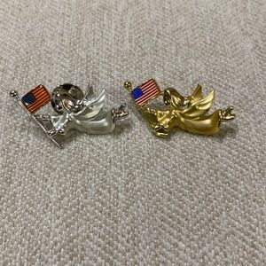 Set of two GiGi Angel and flag pins